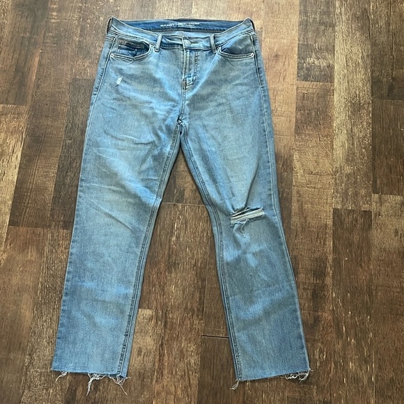 Old Navy Perfect Straight Mid Rise Distressed Raw Hem Jeans size 6 - Picture 1 of 6